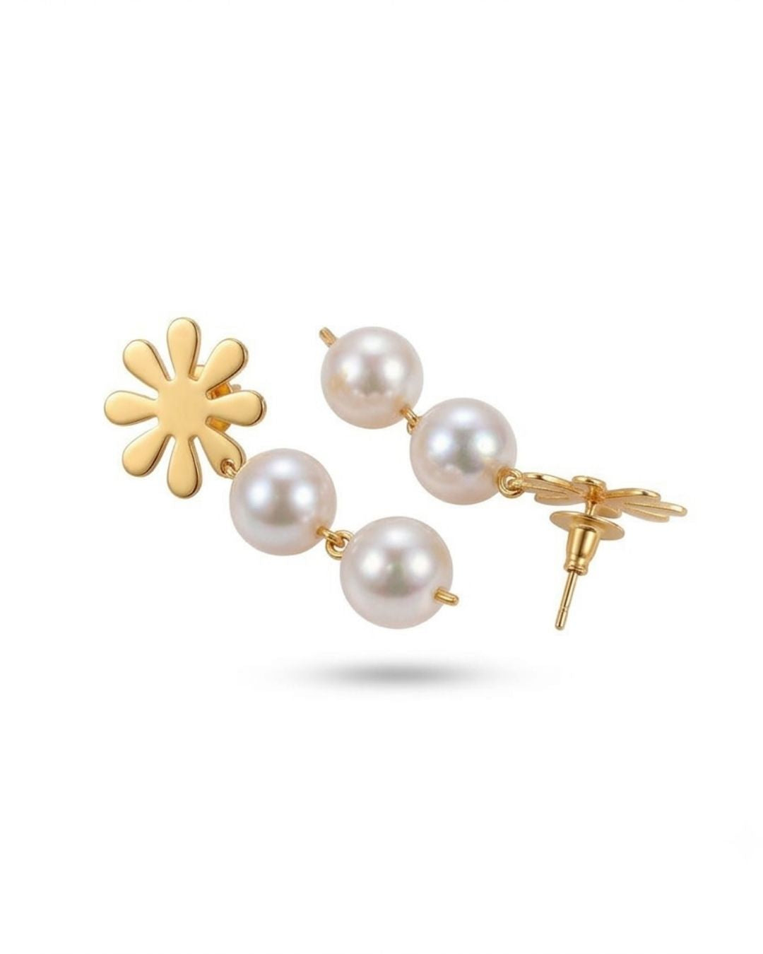 Gold plated Daisy Pearl Earrings