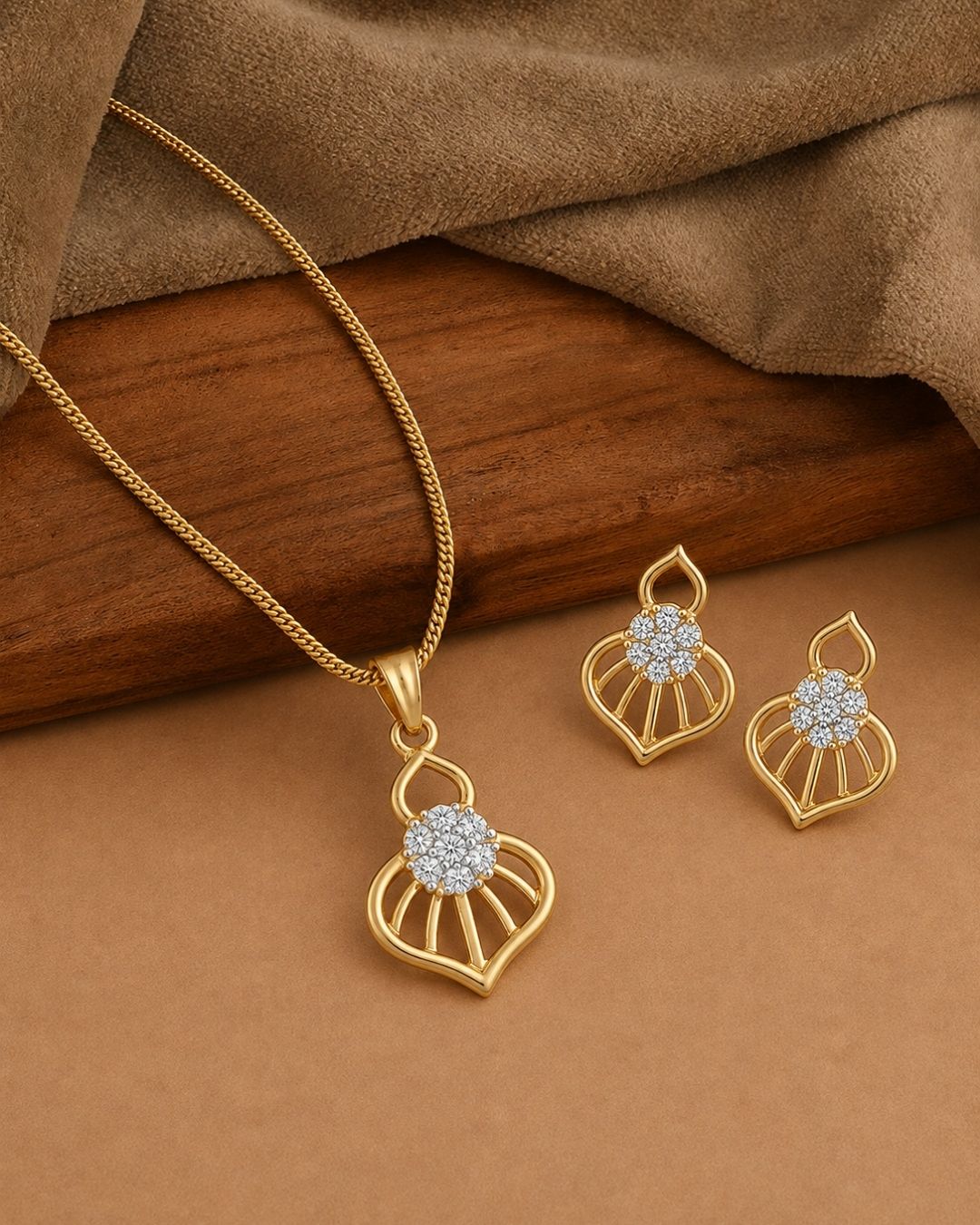 Floral Halo Gold Finish Wedding Jewellery Pendant Set