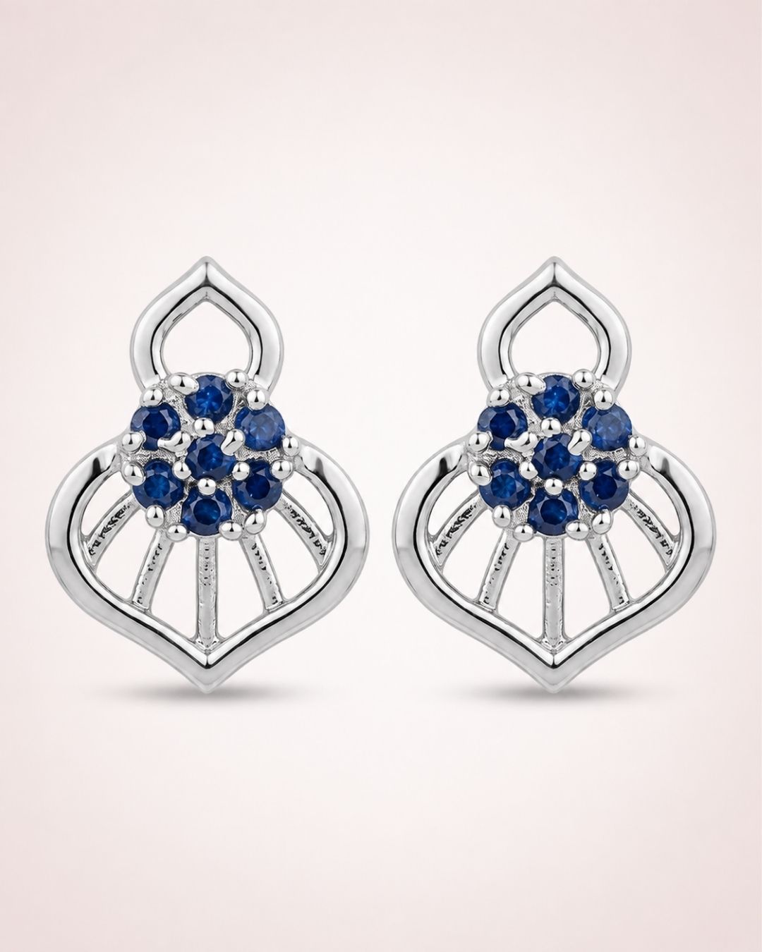 Blue Bloom Silver Finish AD Pendant Set