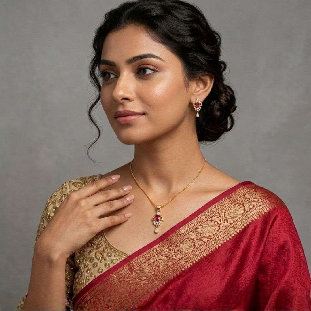 Red Halo Gold Finish Wedding Jewellery Pendant Set