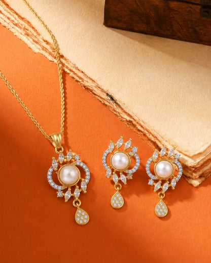 Pearl Halo Gold Finish Bridal Pendant Set