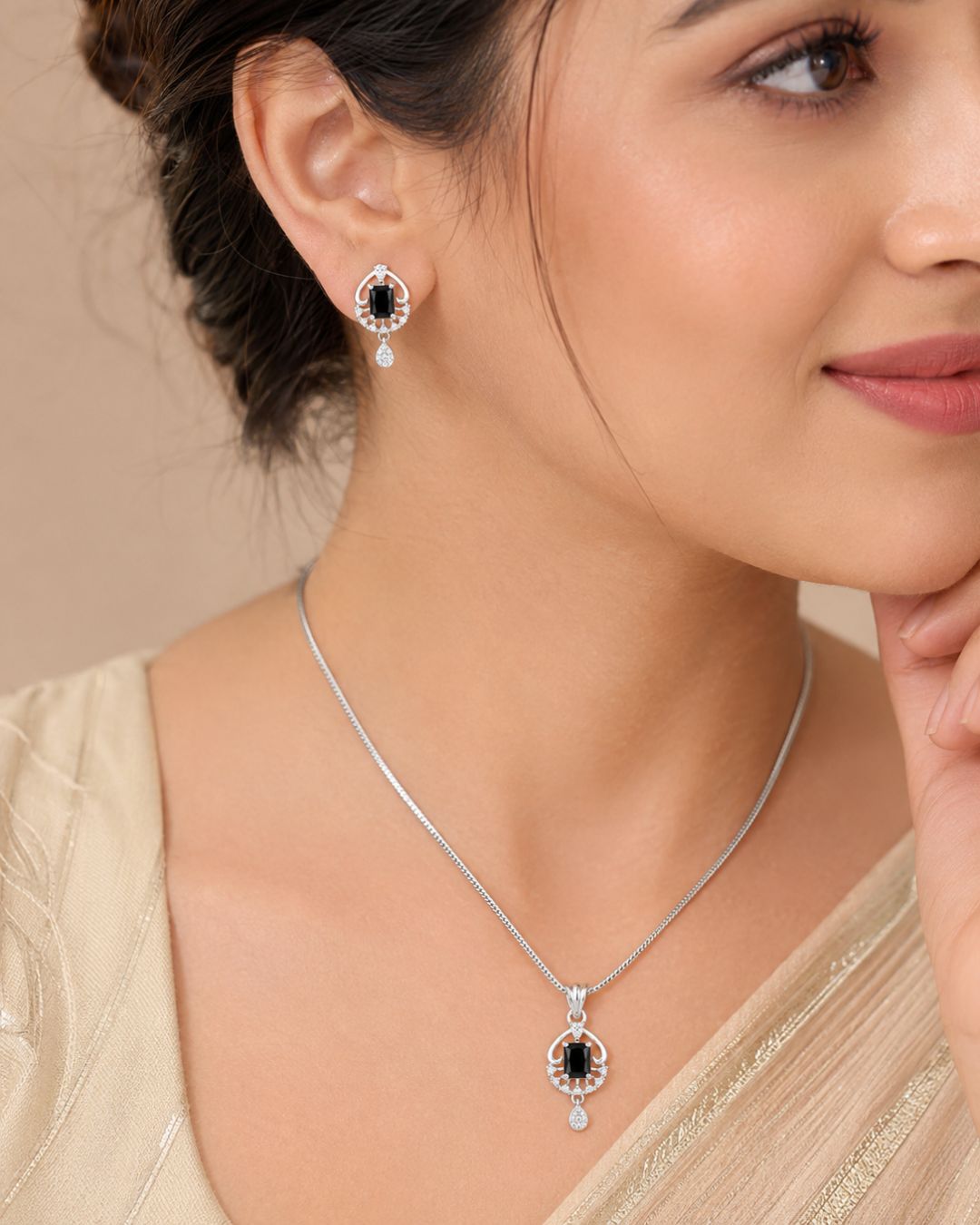 Midnight Majesty Silver Finish Oxidized Pendant Set