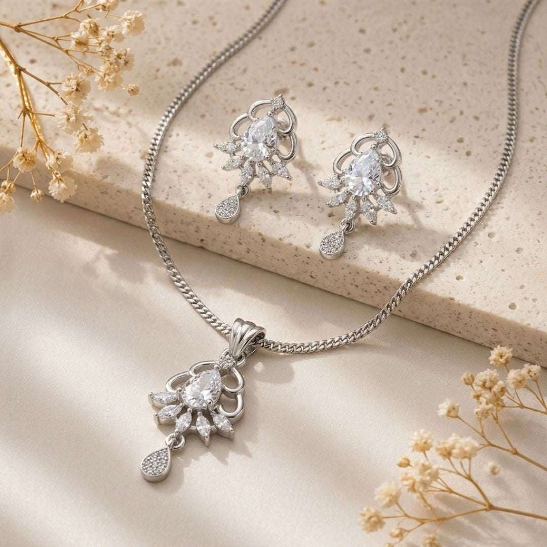 Crystal Glow Silver Finish AD Pendant Set