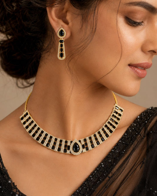 Black Monalisa Stone Necklace for Women
