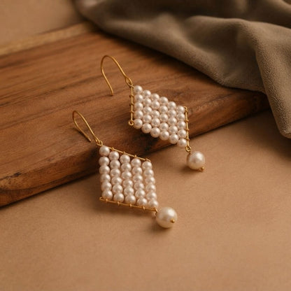 Royal Pearl Dangle Earrings/Gold Tone Pearl Dangle Western Earrings
