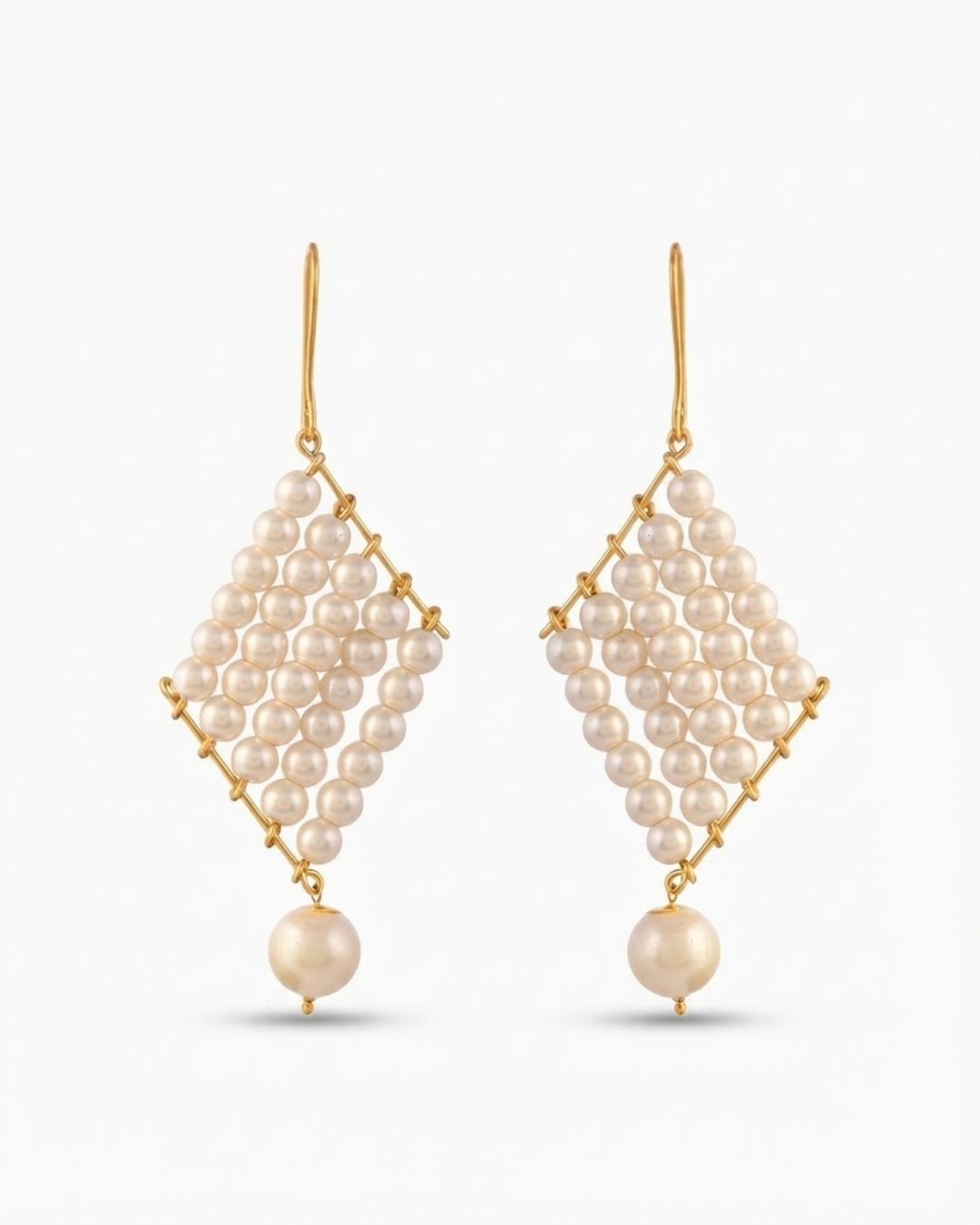 Royal Pearl Dangle Earrings/Gold Tone Pearl Dangle Western Earrings