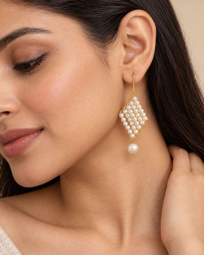 Royal Pearl Dangle Earrings/Gold Tone Pearl Dangle Western Earrings