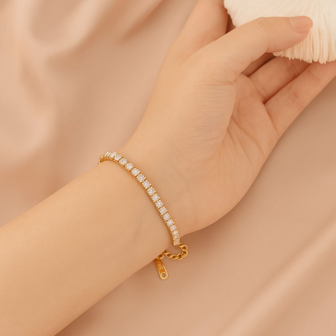 Pendant Necklace with Matching Bracelet (Combo Set)