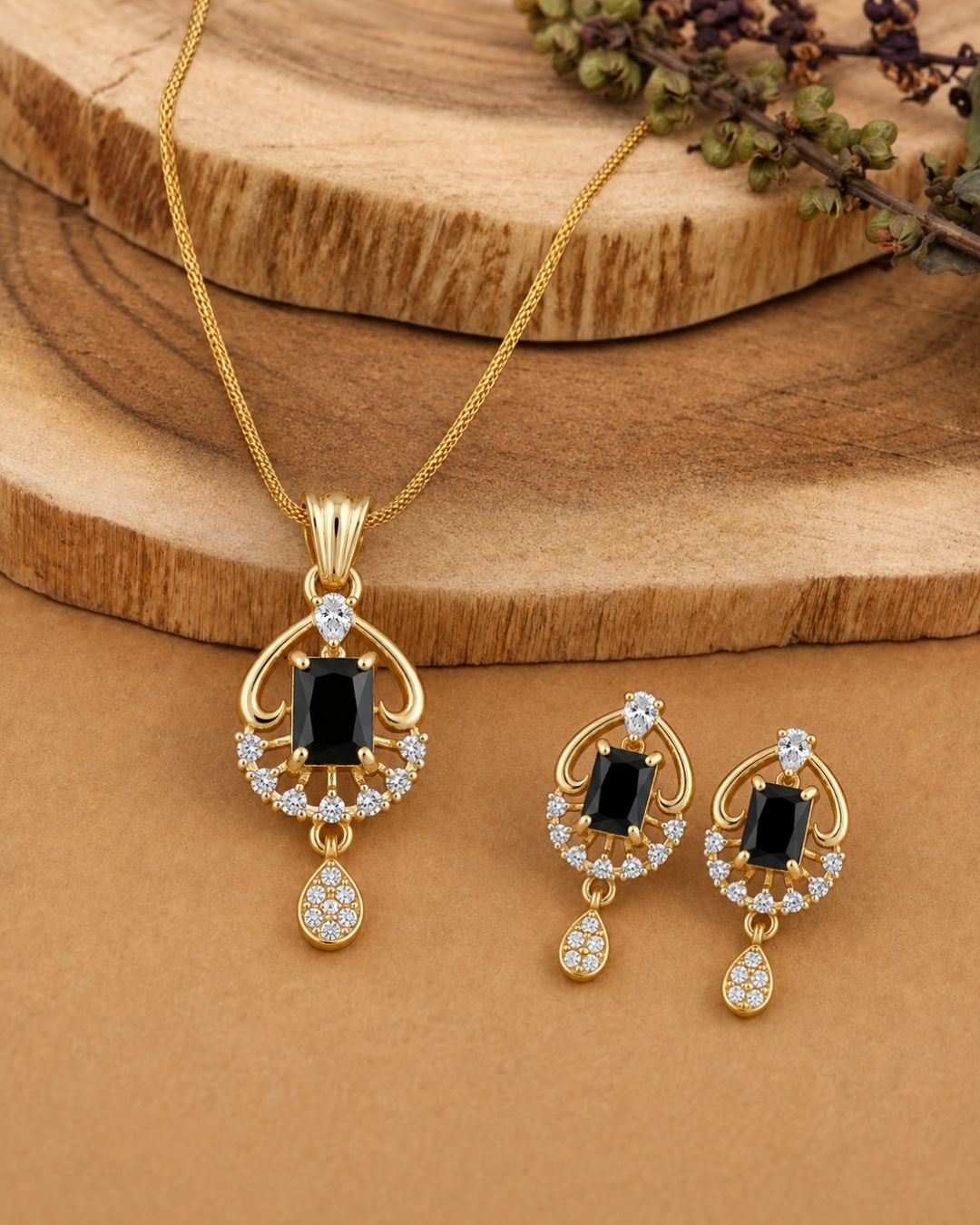 Midnight Majesty Gold Finish Office Wear Pendant Set