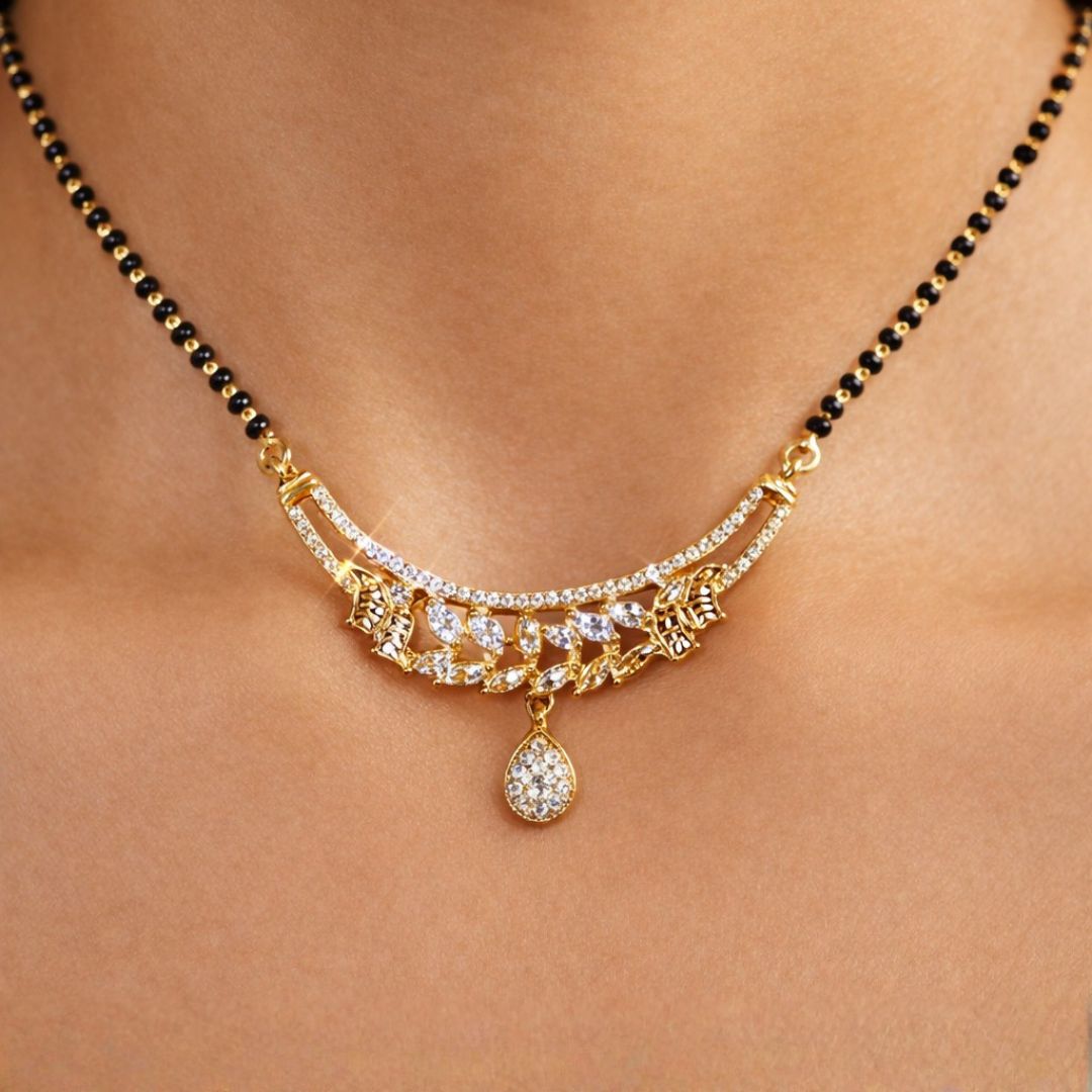 AD angalsutra with Teardrop Pendant and Ornate Detailing