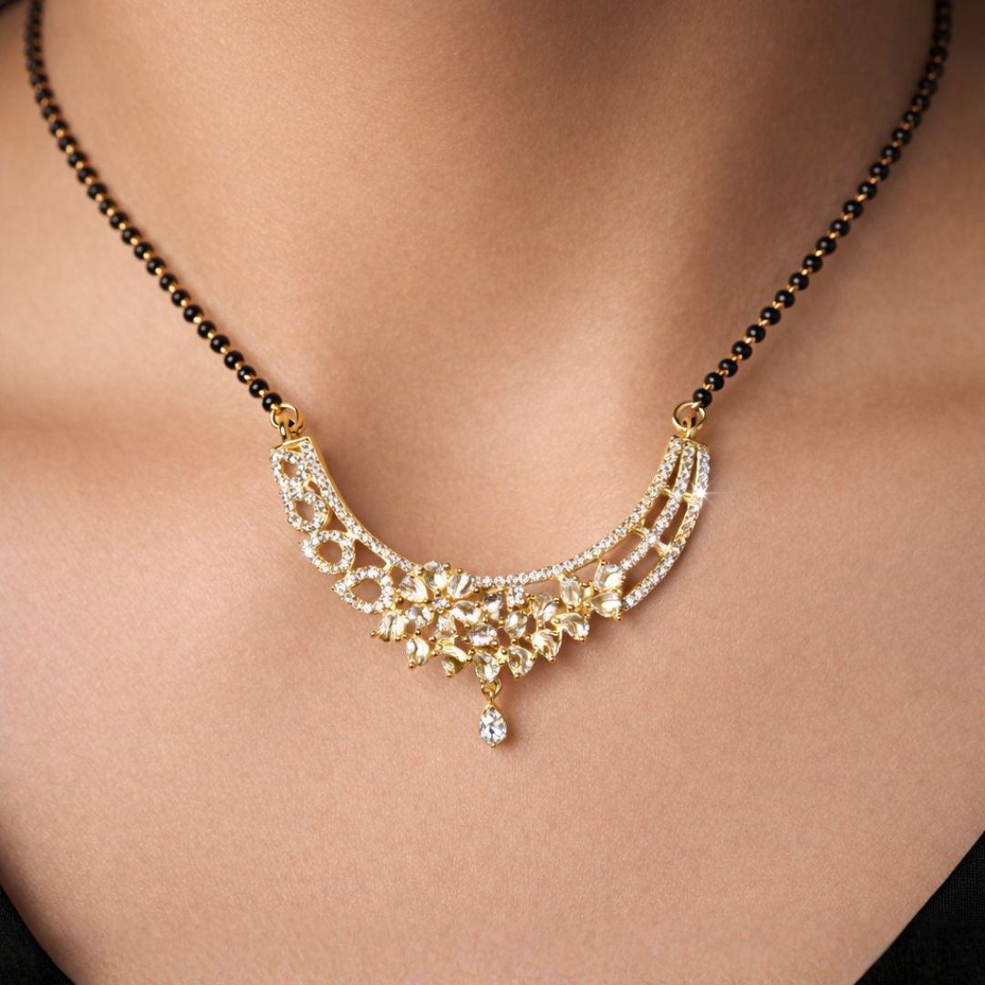 Mangalsutra with Lattice-Floral Pendant and Teardrop Accent