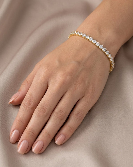 Elegant Waterproof Bracelet Tennis Design