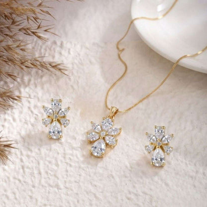 Crystal Bloom Gold Finish AD Pendant Set