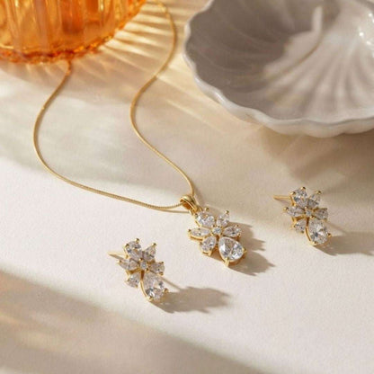 Crystal Bloom Gold Finish AD Pendant Set